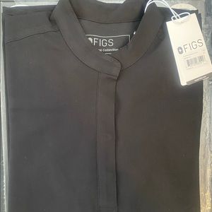 LONG SLEEVE Figs Rafaela remix scrub top. Size XS in black.